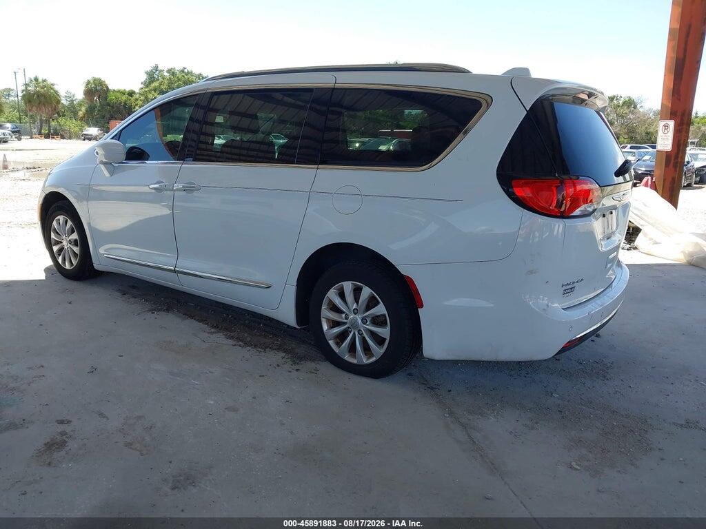 2C4RC1BG6KR640124 2019 CHRYSLER PACIFICA photo no. 3