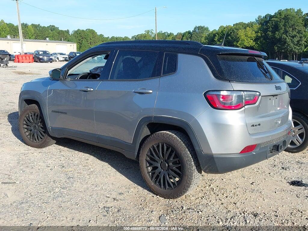 3C4NJDCB4KT659714 2019 JEEP COMPASS photo no. 3