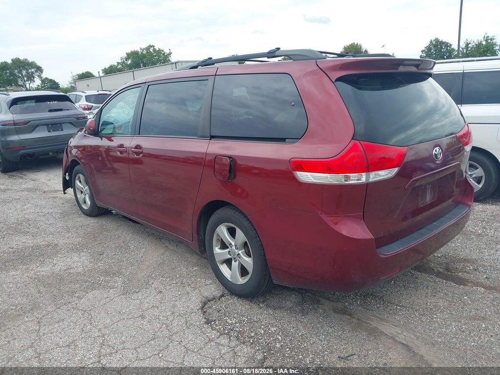 5TDKK3DCXES468475 2014 TOYOTA SIENNA photo no. 3