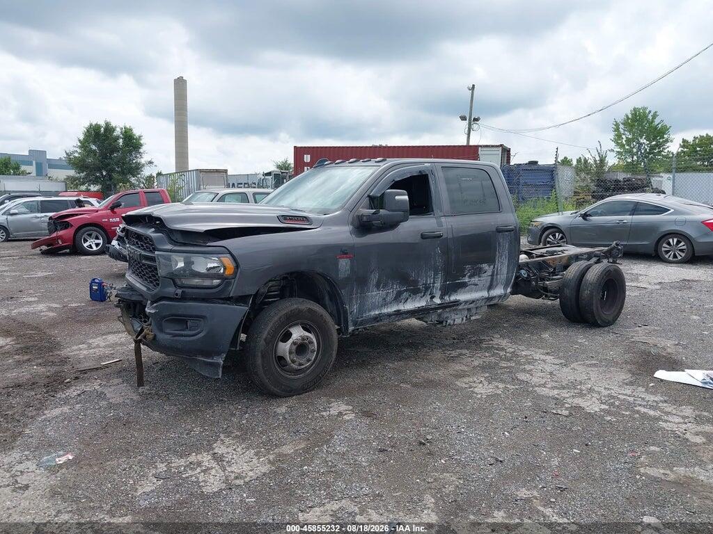3C7WRSCLXPG560943 2023 RAM 3500 CHASSIS photo no. 2