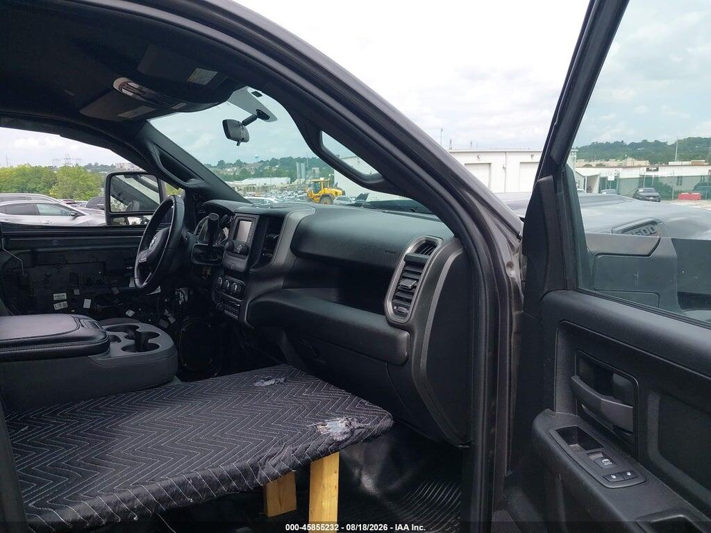 3C7WRSCLXPG560943 2023 RAM 3500 CHASSIS photo no. 5