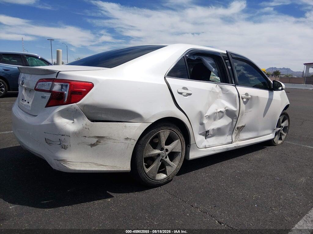 4T1BF1FK4EU453944 2014 TOYOTA CAMRY photo no. 4