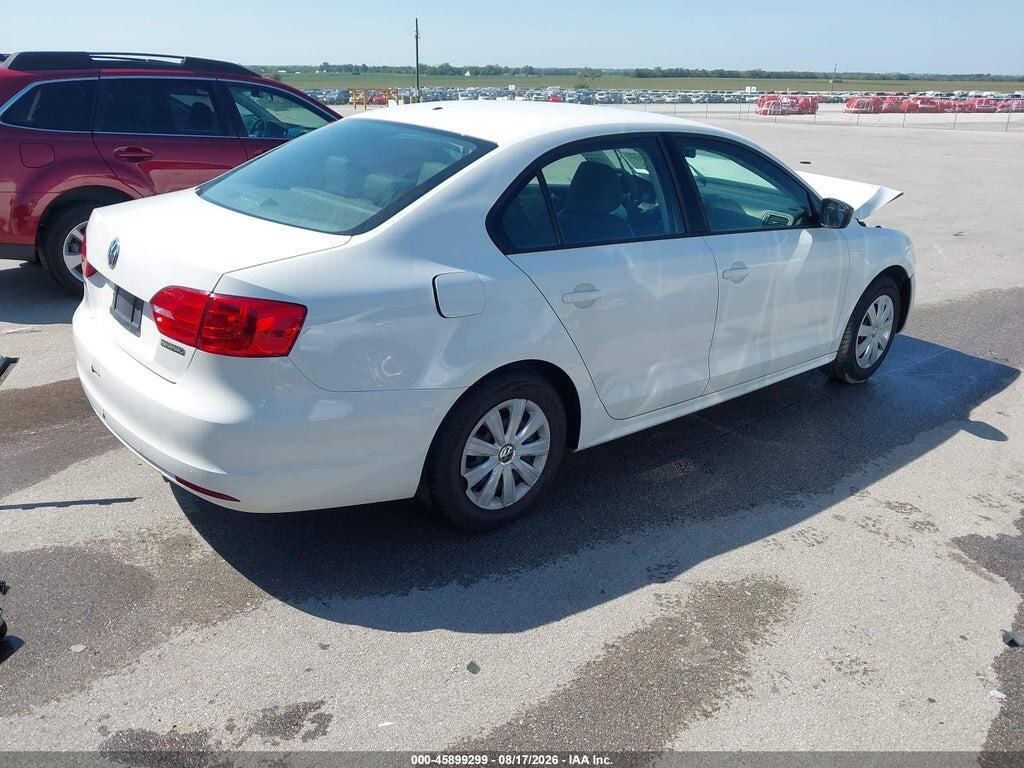 3VW2K7AJ5EM228452 2014 VOLKSWAGEN JETTA photo no. 4