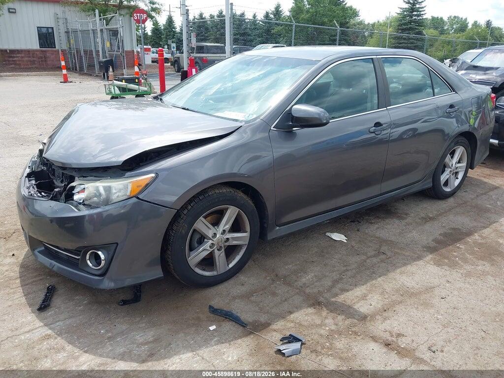 4T1BF1FK9EU785054 2014 TOYOTA CAMRY photo no. 2