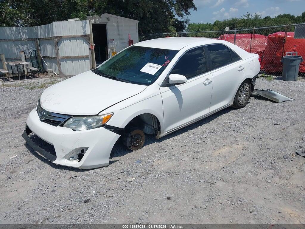4T1BF1FK2EU427231 2014 TOYOTA CAMRY photo no. 2
