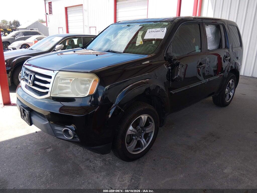 5FNYF3H35FB026752 2015 HONDA PILOT photo no. 2