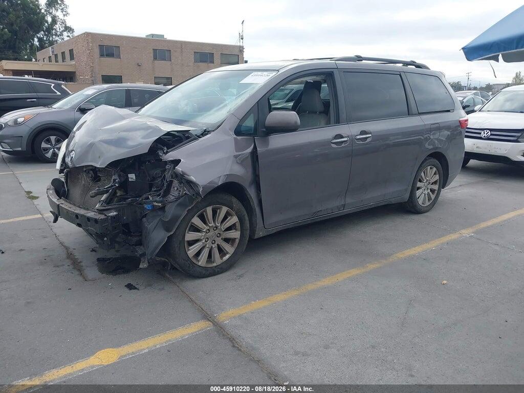 5TDDK3DC4FS103588 2015 TOYOTA SIENNA photo no. 2