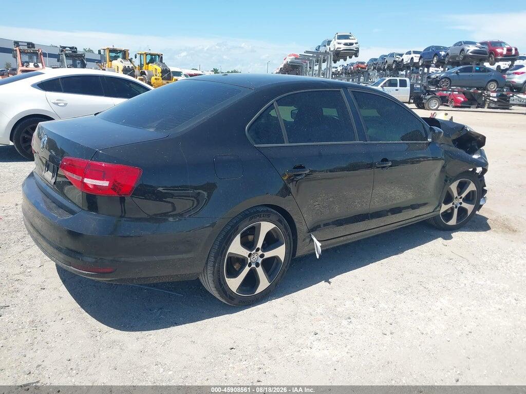 3VW2K7AJ9FM312369 2015 VOLKSWAGEN JETTA photo no. 4