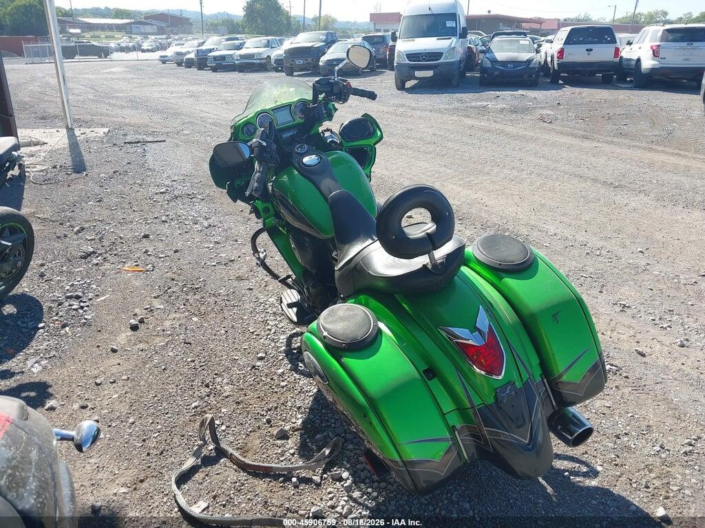 JKBVNRK13FA006353 2015 KAWASAKI VN1700 photo no. 3