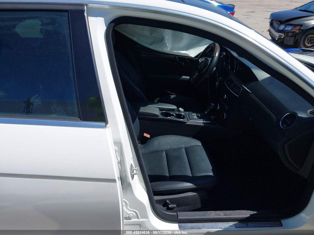WDDGF4HB4EA967891 2014 MERCEDES-BENZ C 250 photo no. 5
