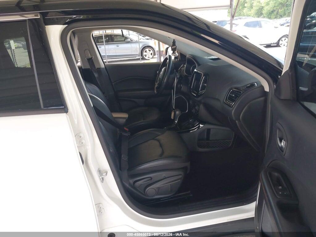 3C4NJDCB1KT842763 2019 JEEP COMPASS photo no. 5