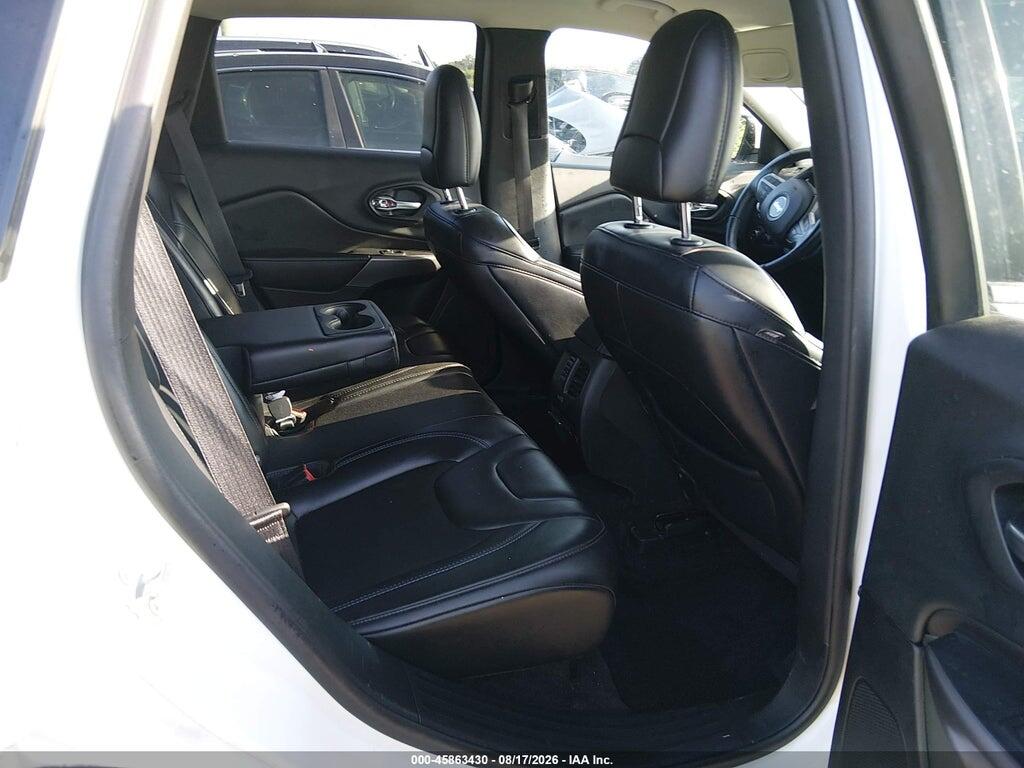 1C4PJMLB4KD161723 2019 JEEP CHEROKEE photo no. 8