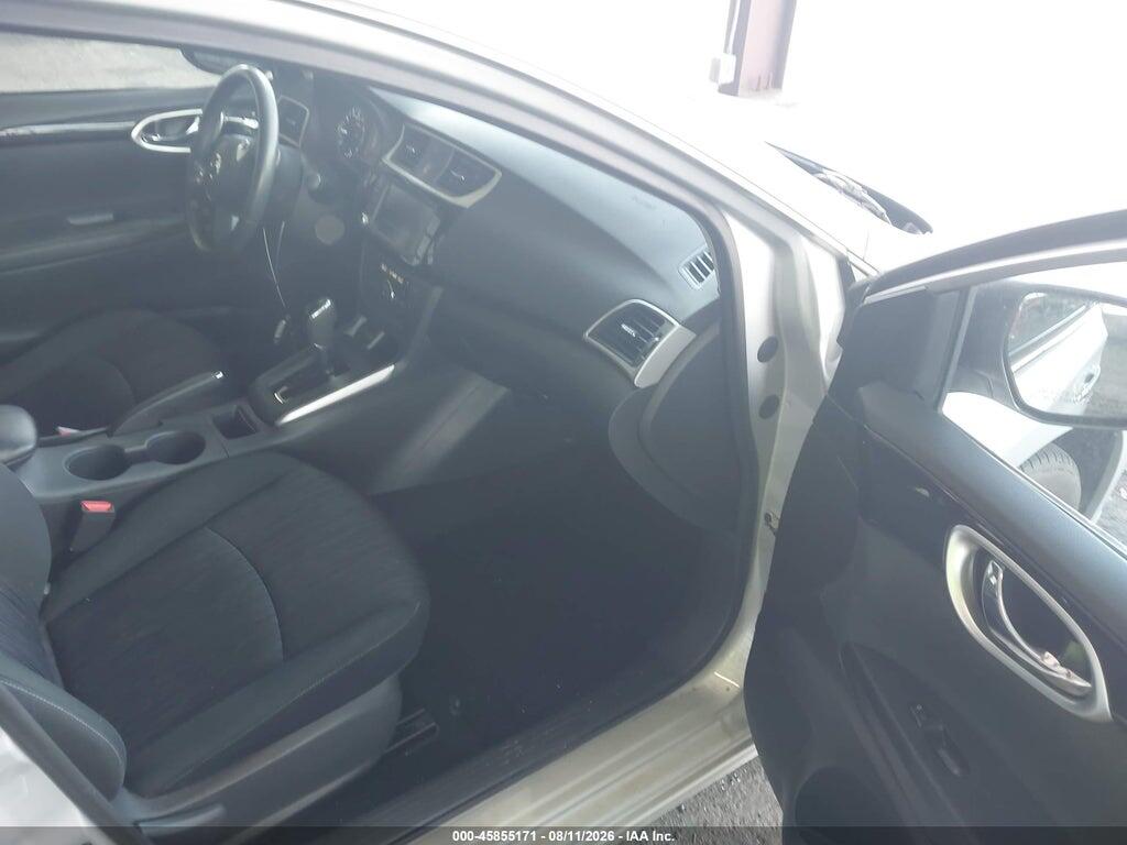 3N1AB7AP8KY352791 2019 NISSAN SENTRA photo no. 5