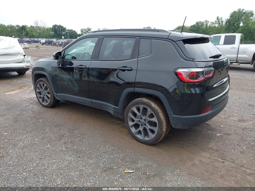 3C4NJDCB8KT690769 2019 JEEP COMPASS photo no. 3