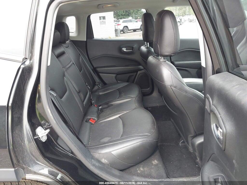 3C4NJDCB8KT690769 2019 JEEP COMPASS photo no. 8