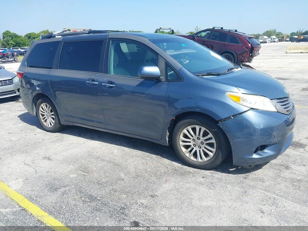 5TDYK3DC7FS596300 2015 TOYOTA SIENNA photo no. 1
