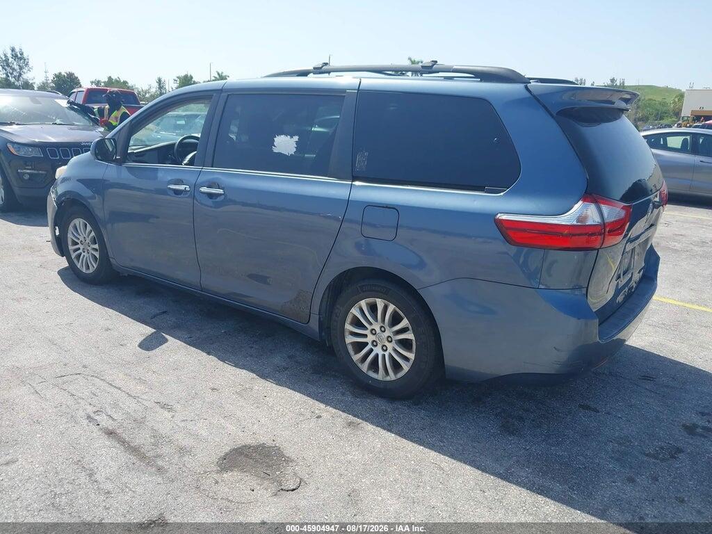 5TDYK3DC7FS596300 2015 TOYOTA SIENNA photo no. 3