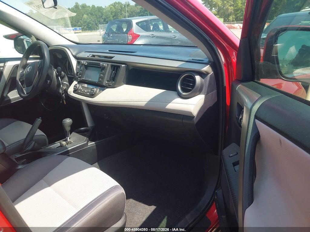2T3WFREV0FW136618 2015 TOYOTA RAV4 photo no. 5