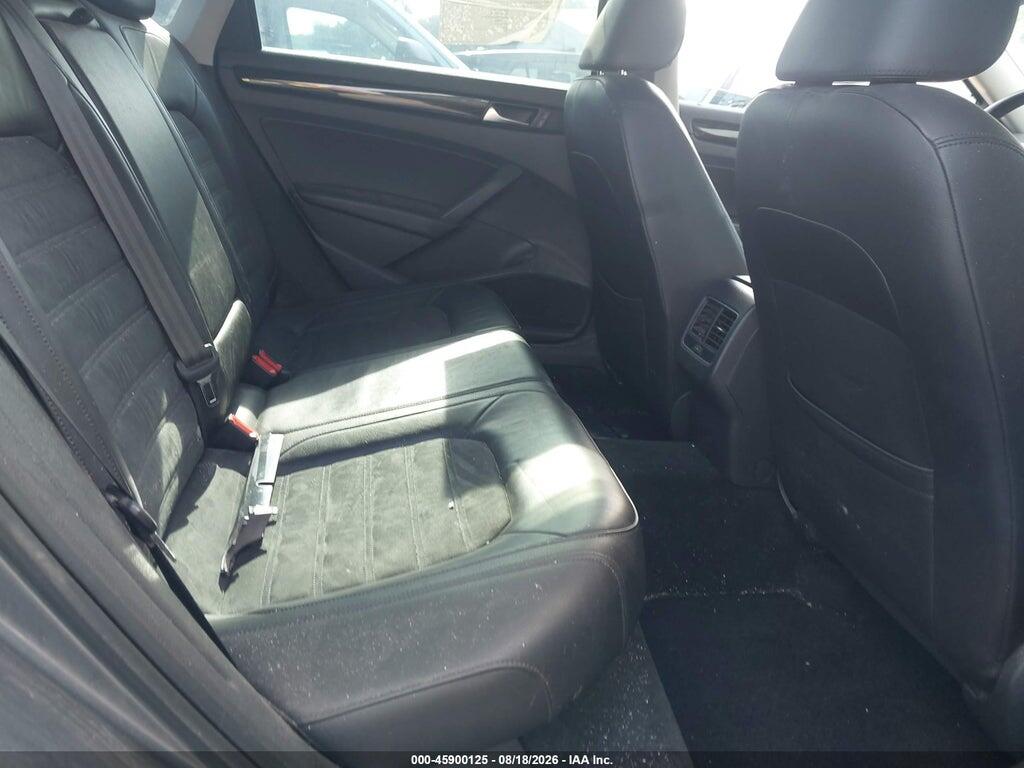 1VWCV7A37FC049197 2015 VOLKSWAGEN PASSAT photo no. 8