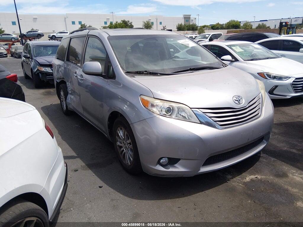 5TDYK3DC8FS577321 2015 TOYOTA SIENNA photo no. 1