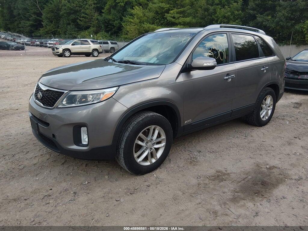 5XYKTCA63FG592260 2015 KIA SORENTO photo no. 2