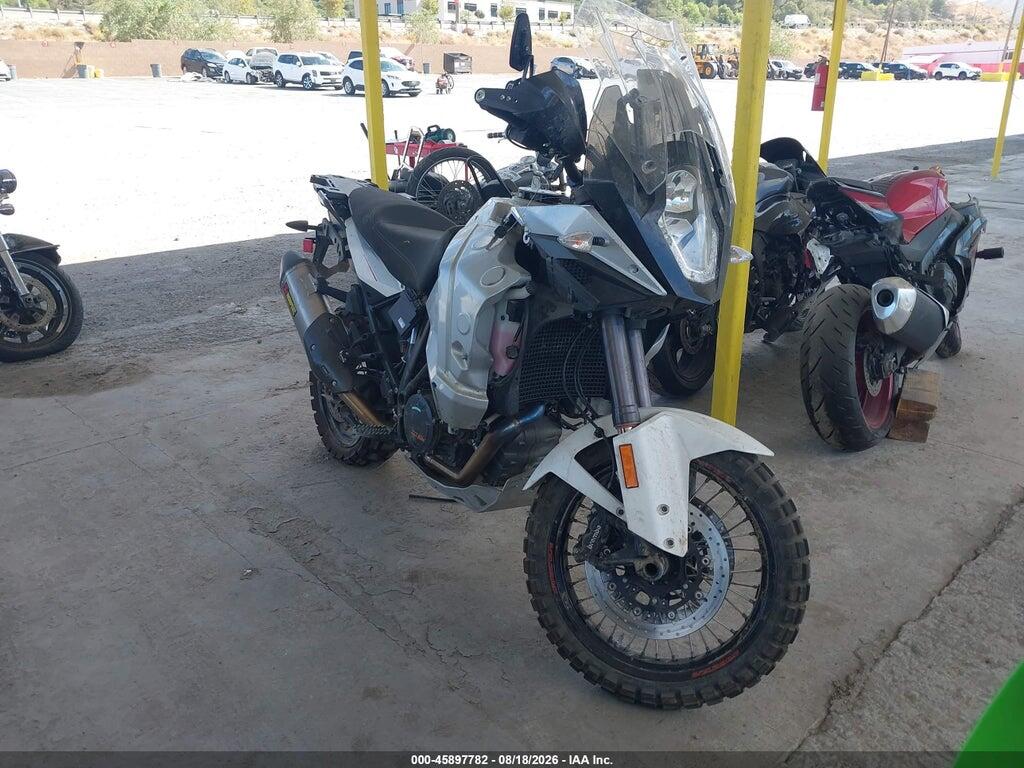 2015 KTM 1290 VBKV59401FM932424