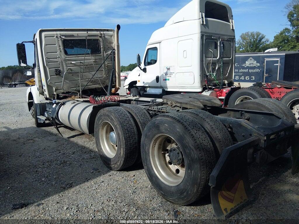 4V4MC9EH2FN919297 2015 VOLVO VN photo no. 3