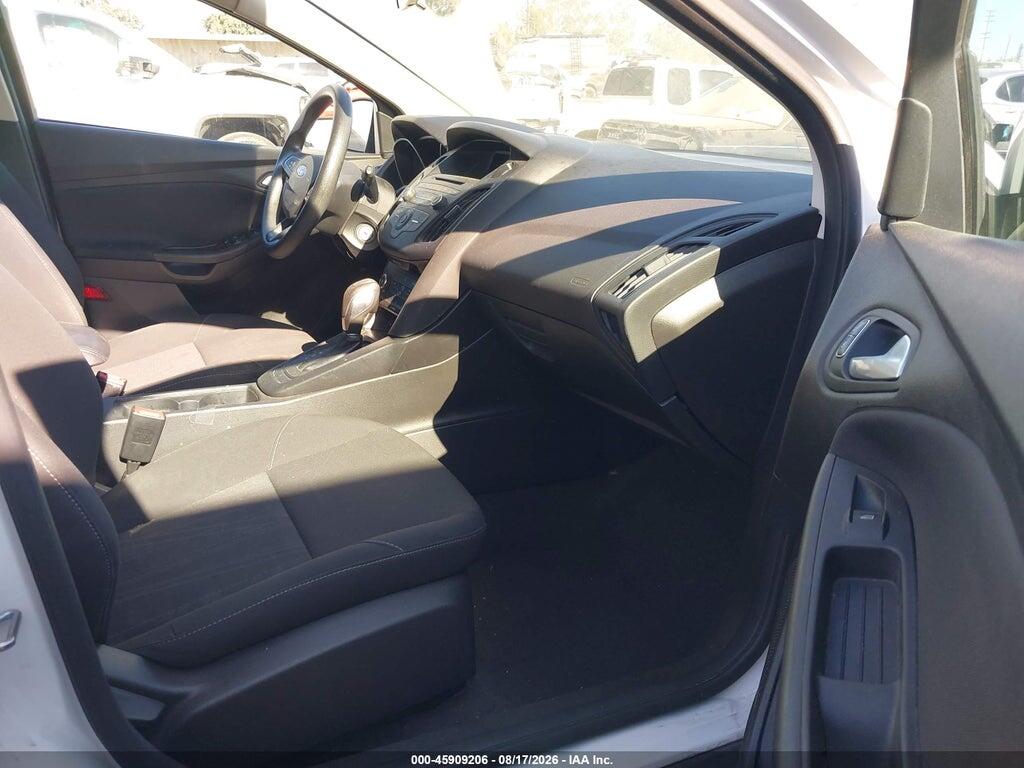 1FADP3K27GL329340 2016 FORD FOCUS photo no. 5
