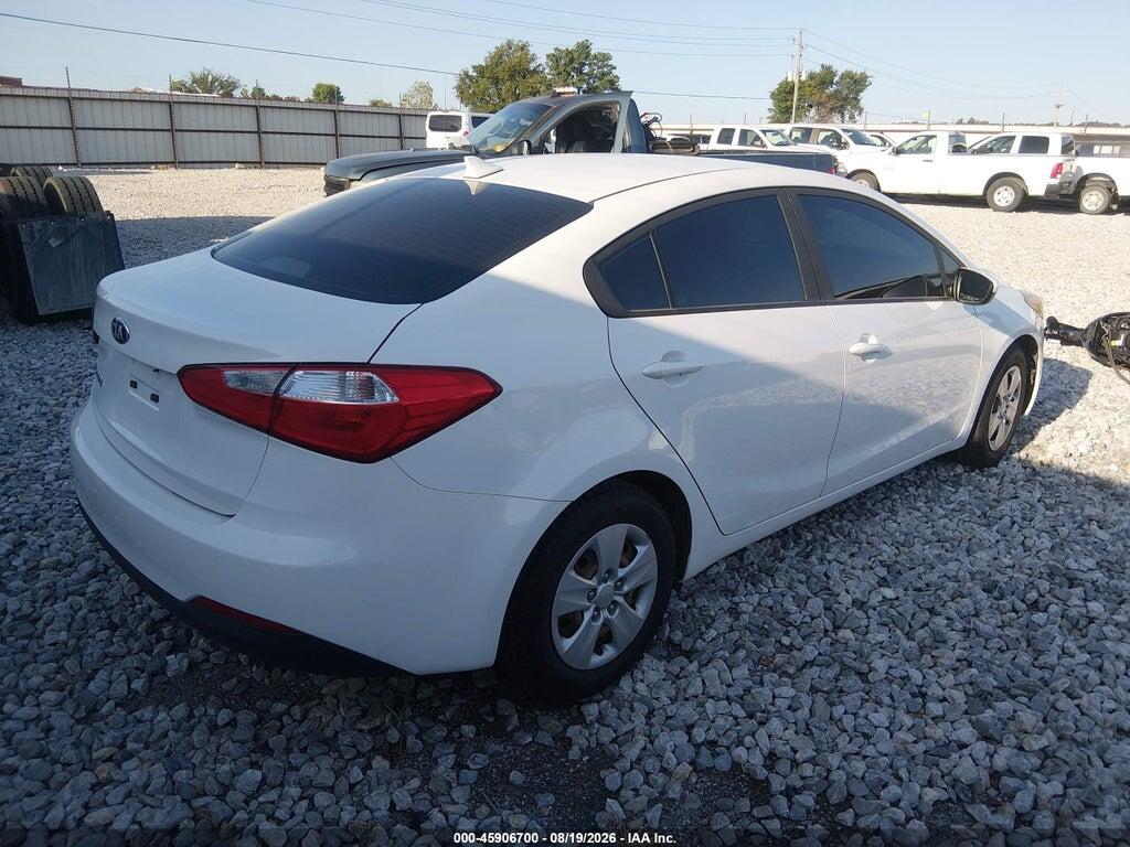 KNAFK4A67G5576838 2016 KIA FORTE photo no. 4