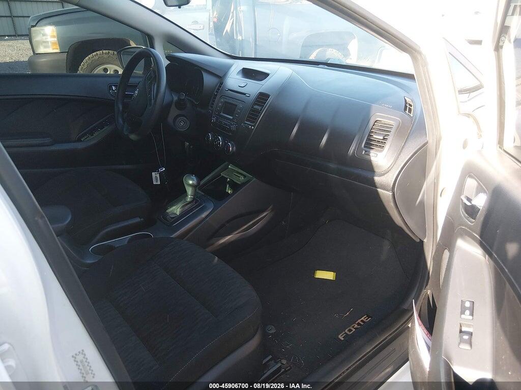 KNAFK4A67G5576838 2016 KIA FORTE photo no. 5