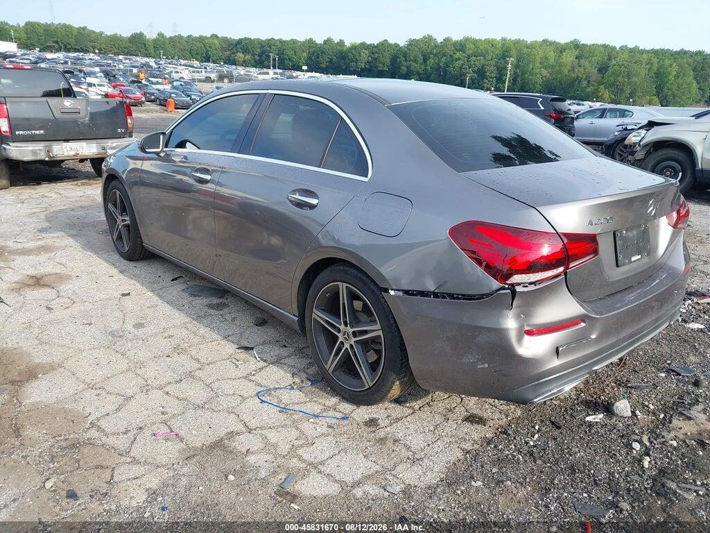 WDD3G4EB7KW014431 2019 MERCEDES-BENZ A 220 photo no. 3
