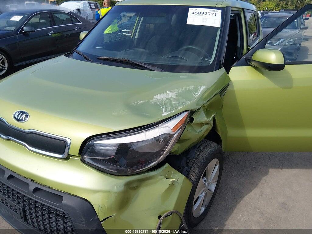 KNDJN2A24F7811026 2015 KIA SOUL photo no. 6