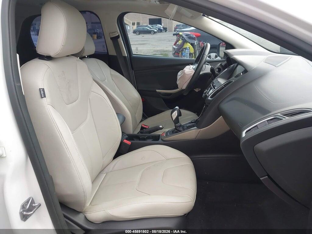 1FADP3N22FL341860 2015 FORD FOCUS photo no. 5