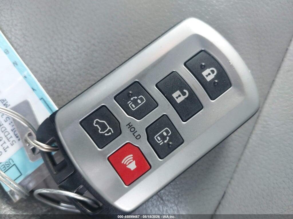 5TDDK3DCXGS136712 2016 TOYOTA SIENNA photo no. 11