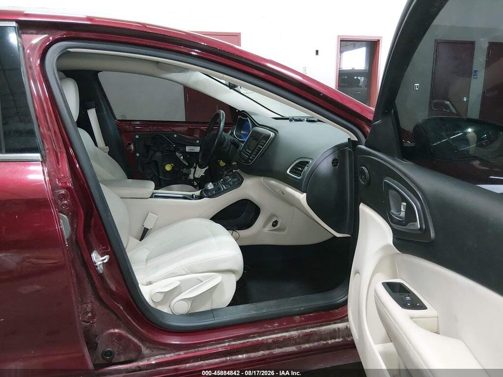 1C3CCCAB6FN563933 2015 CHRYSLER 200 photo no. 5