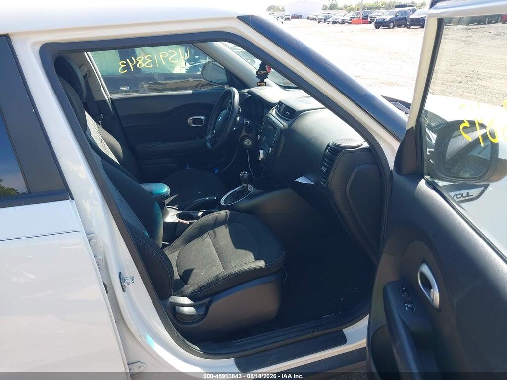 KNDJP3A55J7904656 2018 KIA SOUL photo no. 5