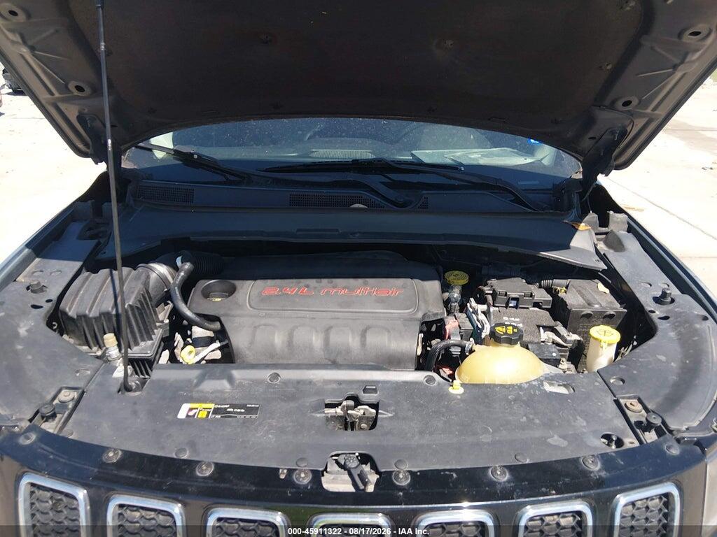 3C4NJDCB2JT136352 2018 JEEP COMPASS photo no. 10