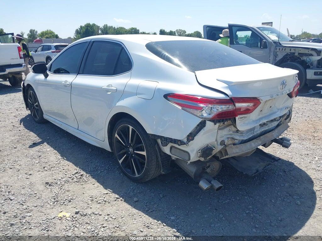 4T1B61HKXJU033130 2018 TOYOTA CAMRY photo no. 3