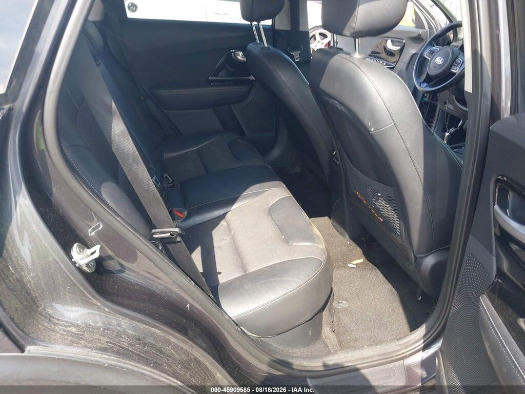 KNDCC3LC7J5134374 2018 KIA NIRO photo no. 8
