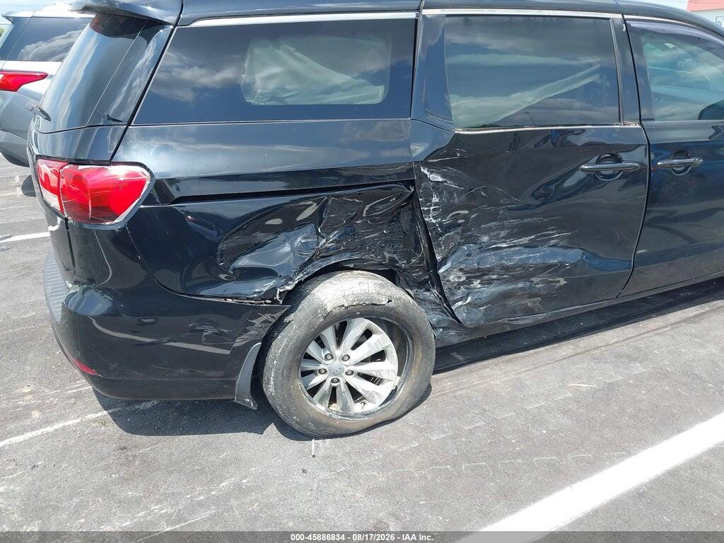 KNDMC5C13G6139217 2016 KIA SEDONA photo no. 6
