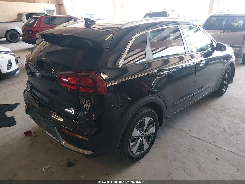 KNDCM3LD8J5138360 2018 KIA NIRO PLUG-IN HYBRID photo no. 4