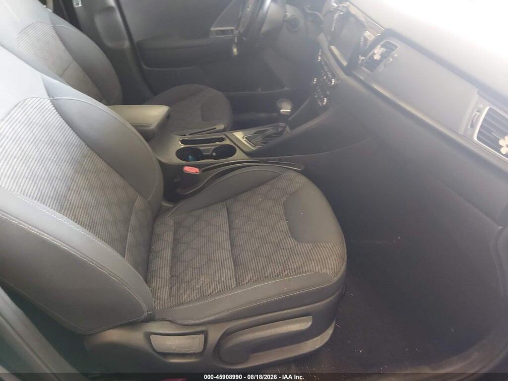 KNDCM3LD8J5138360 2018 KIA NIRO PLUG-IN HYBRID photo no. 5