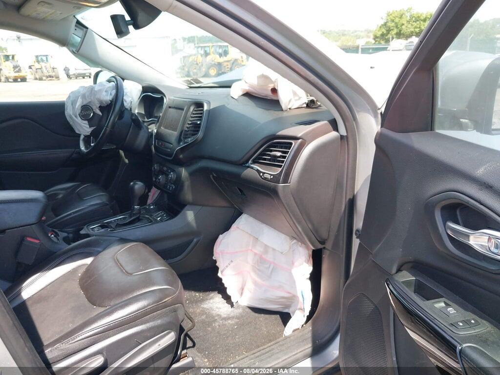 1C4PJMLB5KD362840 2019 JEEP CHEROKEE photo no. 5