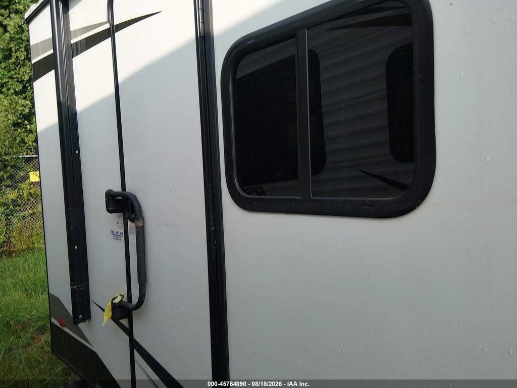 4X4TSVU12KR200040 2019 FOREST RIVER SURVEYO LEGEND 19RBLE photo no. 8