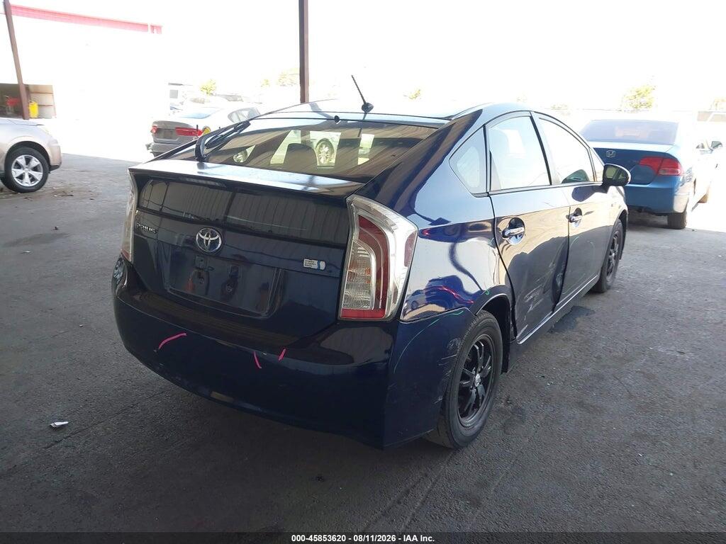 JTDKN3DU5E1758555 2014 TOYOTA PRIUS photo no. 4