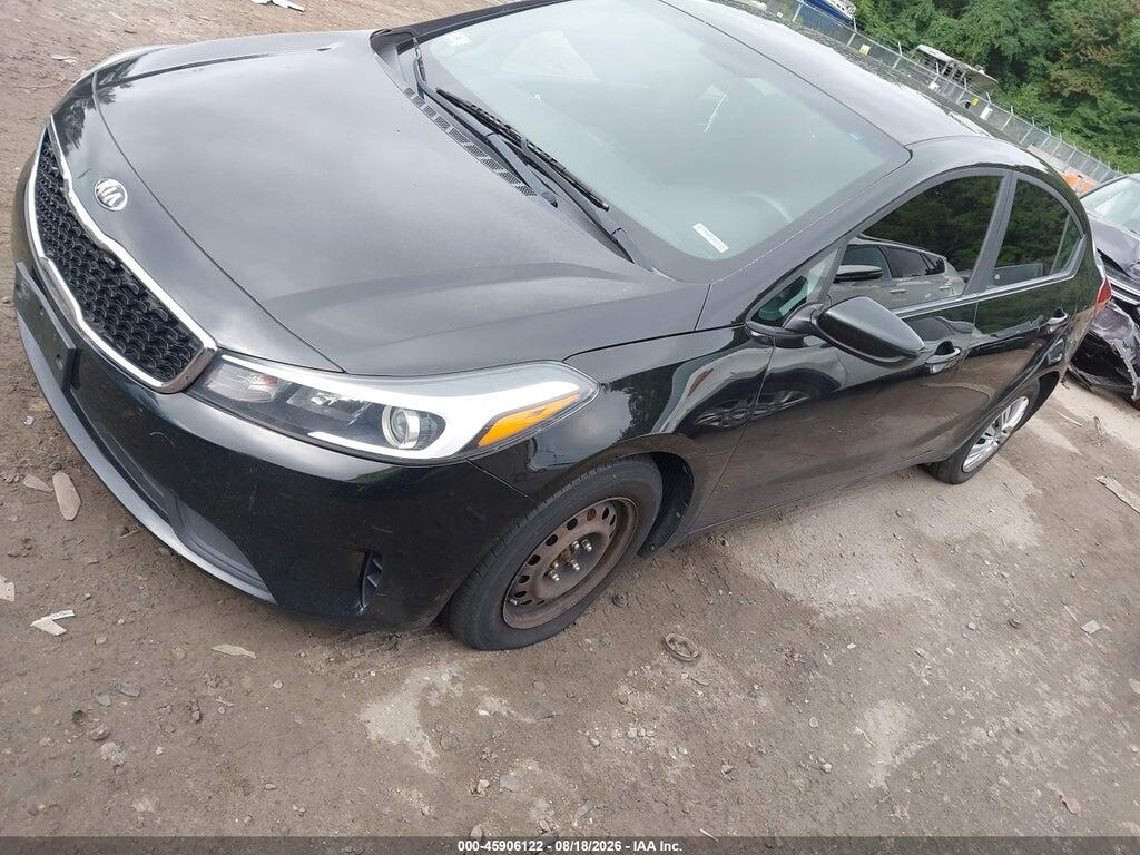 3KPFK4A76JE222638 2018 KIA FORTE photo no. 2