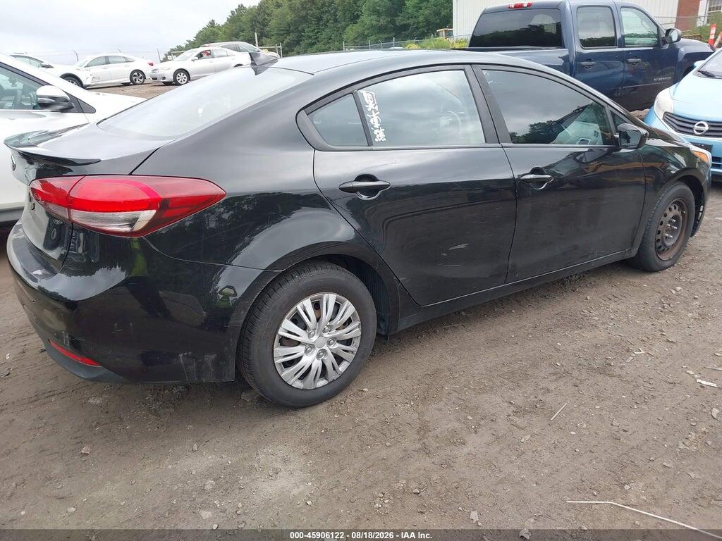 3KPFK4A76JE222638 2018 KIA FORTE photo no. 4