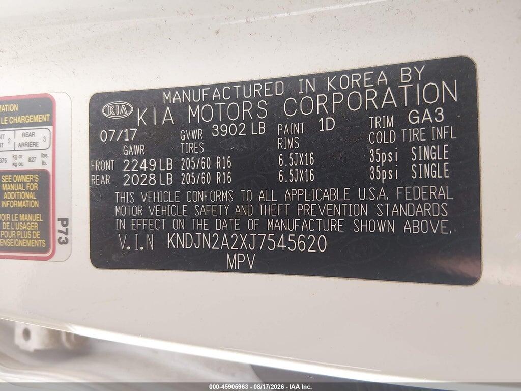 KNDJN2A2XJ7545620 2018 KIA SOUL photo no. 9