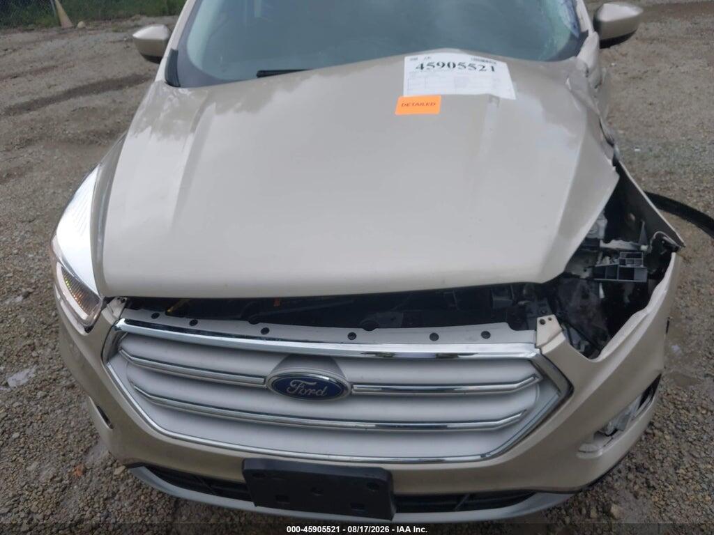 1FMCU0GD4JUB39760 2018 FORD ESCAPE photo no. 10