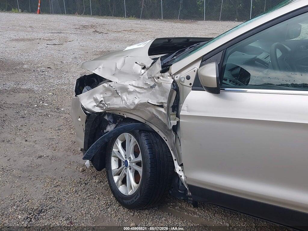 1FMCU0GD4JUB39760 2018 FORD ESCAPE photo no. 6